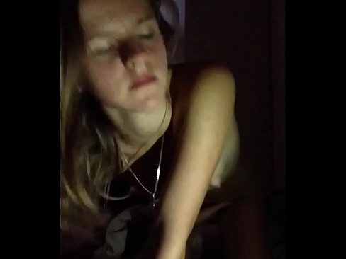 ❤️ Mergina masturbuojasi ir cums Namų porno prie mūsų ❌️❤